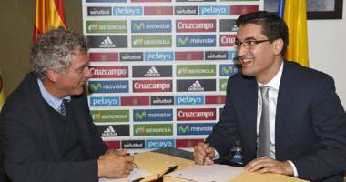 Stire din Sport : Fotbal: România va disputa un amical cu Spania, pe teren propriu