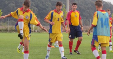 Stire din Sport : Fotbal U15: Ultima pregătire a juniorilor, la Mogoșoaia