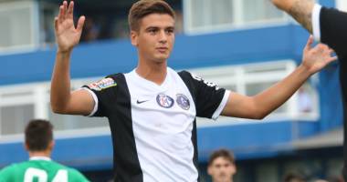 Stire din Sport : Fotbal U21: Trei jucători ai Academiei, convocați la lot