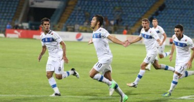 Stire din Sport : FC Viitorul a învins campioana CFR Cluj, scor 1-0