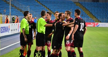 Fotbal / Rapidul a învins Viitorul în inferioritate numerică / Galerie foto - 16
