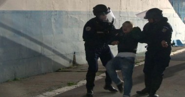 Stire din Sport : Fotbal / Scandal după meciul Viitorul - Oțelul. S-a lăsat cu scaune rupte și amenzi