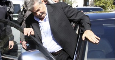 Stire din Eveniment : SORIN OVIDIU VÎNTU, condamnat la doi ani de închisoare cu executare