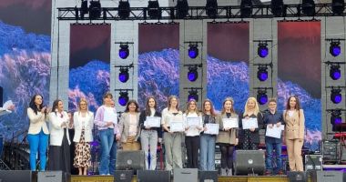 GALERIE FOTO. 192 de elevi constănțeni, premiați pentru performanțe remarcabile - 6