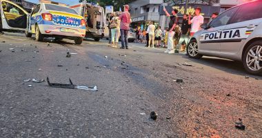 Mobilizare generală! Accident la Casa de Cultură din Constanța cu o mașină a Poliției aflată în misiune! - 4