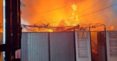 Stire din Eveniment : 10 incendii în doar 24 de ore, la Constanţa! Pompierii fac un apel către locuitorii oraşului