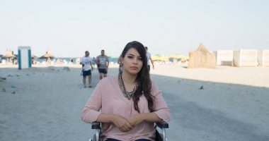 Suferă de parapareză și deficit neurologic, dar a scris a treia carte. Să-i ajutăm și noi pe copiii bolnavi! - 2