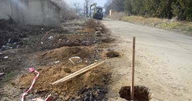 GALERIE FOTO / Vă place cum arată Constanța? Soluția Armatei: garduri de beton și sârmă ghimpată sub nas, în civilizația lui 2018 - 3