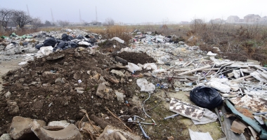 GALERIE FOTO / Vă place cum arată Constanța? Soluția Armatei: garduri de beton și sârmă ghimpată sub nas, în civilizația lui 2018 - 9