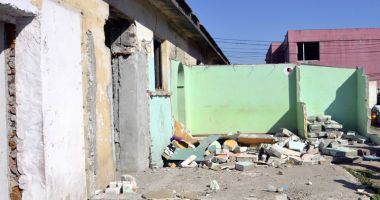 Stire din Politică-Administrație : Consilierii din Mangalia au aprobat demolarea unei clădiri. Cine locuia în ea