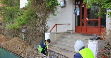 Constanța scapă de cablurile de pe stâlpi. Lucrările îi exasperează pe cetățeni - 4