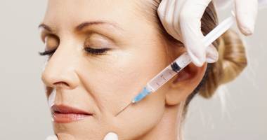 Stire din Sănătate : Tratamente moderne, la Constanța. Acidul hialuronic ne ajută să redevenim tinere