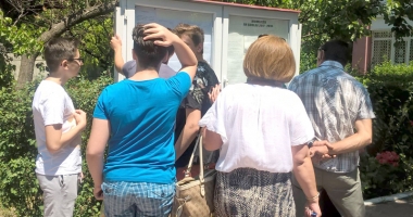 Stire din Cultură-Educație : Începe bătaia la sutimi pentru admiterea în liceele bune