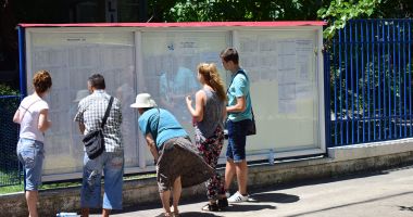 Stire din Cultură-Educație : Luptă la sutime pentru un loc în liceele din Constanța