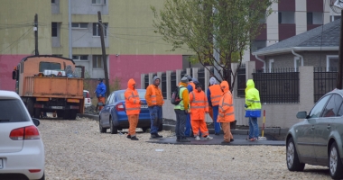 A dat Dumnezeu! A început marea asfaltare în cartierele Compozitorilor și Baba Novac - 13