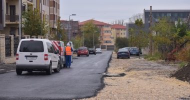 Stire din Social : A dat Dumnezeu! A început marea asfaltare în cartierele Compozitorilor și Baba Novac