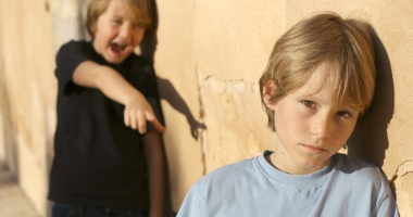 Stire din Social : Batjocoriți la școală! Mii de copii constănțeni, umiliți, loviți sau chiar bătuți de colegii lor