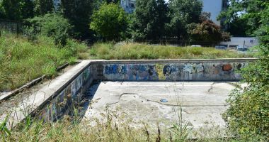 Bazinul de înot de lângă Liceul "George Călinescu", renovat și repus în funcțiune - 9