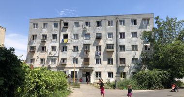 Bloc-fantomă, pe aleea Egretei. "E dezastru, nimeni nu are acte aici!" - 11