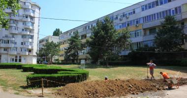 Betoane în loc de iarbă! Două turnuri vor fi ridicate pe spațiu verde,  în Tomis II - 2