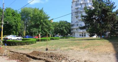 Betoane în loc de iarbă! Două turnuri vor fi ridicate pe spațiu verde,  în Tomis II - 3