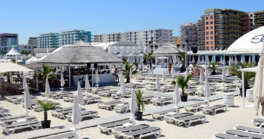Bucureștenii și turismul de week-end, colacul de salvare al stațiunii Mamaia - 2