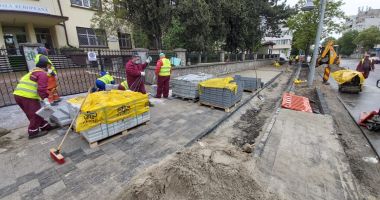 Stire din Politică-Administrație : Bulevardele Mamaia și Tomis, modernizate. Benzi unice pentru autobuze și piste pentru biciclete