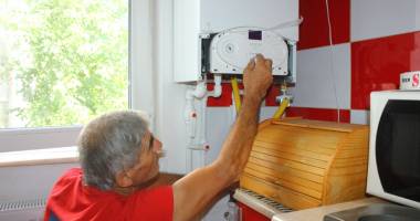 Stire din Social : Ți-ai pus centrală de apartament? Riști să plătești taxe uriașe în plus