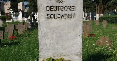 Cimitirul Eroilor din Constanța, monument de indiferență și lipsă de respect - 11