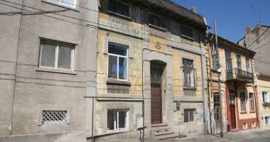 Cine își bate joc de clădirile istorice ale Constanței / Galerie foto - 6