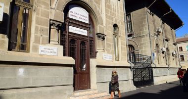 Oaspeți de seamă la Colegiul Național "Mircea cel Bătrân". "Acest concurs reprezintă spiritul european în esența lui!" - 2