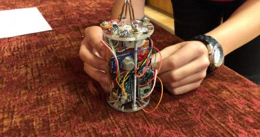 Tomis 5 - satelitul cât o doză de suc. Elevii Colegiului "Mircea", premiați la CANSAT - 4