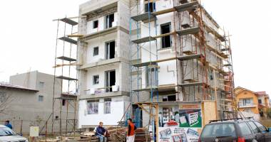 Stire din Social : Se construiește în draci la Constanța! Autorizații pe bandă rulantă pentru blocuri de locuințe