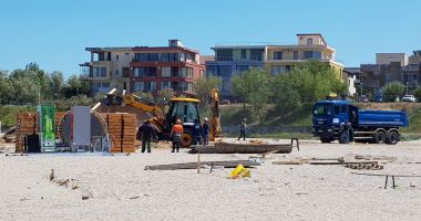 Jandarmii și procurorii au luat cu asalt construcțiile ilegale de pe plaja din Faleză Nord - 3