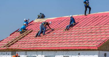 Opt familii sărmane vor avea un acoperiș și un cămin cald, la iarnă - 4
