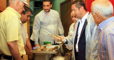 Stire din Social : Jale în Mamaia! Restaurante de fițe, închise de OPC: mâncare stricată și mucegăită