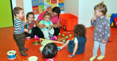 Stire din Social : Jale mare fără bunici! Bătălie pentru un loc în creșele constănțene