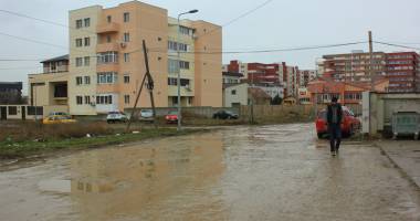 Dezastru în cartierul Compozitorilor!  Străzile, impracticabile din cauza mocirlei  și a gropilor - 8