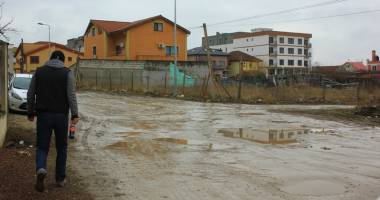Dezastru în cartierul Compozitorilor!  Străzile, impracticabile din cauza mocirlei  și a gropilor - 9