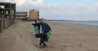 Dezastru pe litoral. Cum au ajuns plajele  din Constanța, Eforie și Mamaia să aibă  mai multe mucuri de țigară decât nisip - 6