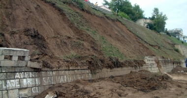 Falezele litoralului se prăbușesc în mare. Unde au intrat sutele de milioane de euro pentru reabilitarea lor? - 6