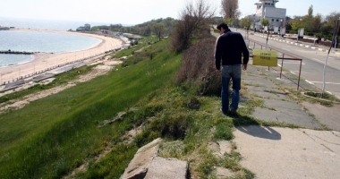Falezele litoralului se prăbușesc în mare. Unde au intrat sutele de milioane de euro pentru reabilitarea lor? - 3
