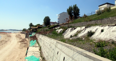 Falezele litoralului se prăbușesc în mare. Unde au intrat sutele de milioane de euro pentru reabilitarea lor? - 5
