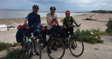 Pedalând de-a lungul Dunării! Trei elvețieni, "evadați" la Constanța - 4