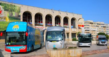 Stire din Social : Expoziţie inedită la Casa de Cultură. Noile modele de autobuze ale CT BUS, prezentate constănţenilor