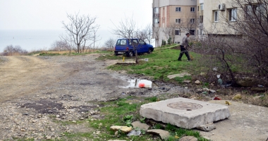 Plaje de milioane de euro, faleze de doi lei! Fără drumuri de acces și maluri pline de gunoaie - 3