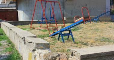 Locurile de joacă din Constanța, adevărate focare de infecție - 12