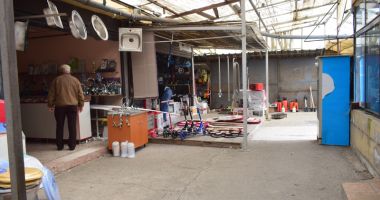 Ruinați de marile mall-uri. "Sunt mai mulți hoți decât clienți!" - 20