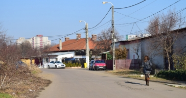 Risipă pe banii constănțenilor! Au "uitat" să stingă becurile pe strada Justiției - 3