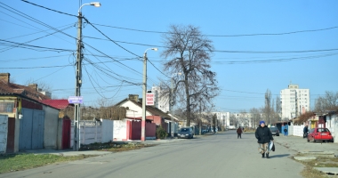 Risipă pe banii constănțenilor! Au "uitat" să stingă becurile pe strada Justiției - 4